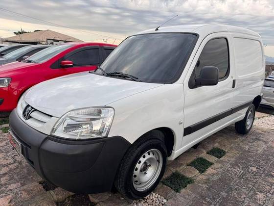 PEUGEOT PARTNER 1.6 FURGÃO 800KG 16V FLEX 3P MANUAL PEUGEOT PARTNER 1.6 FURGÃO 800KG 16V FLEX 3P MANUAL